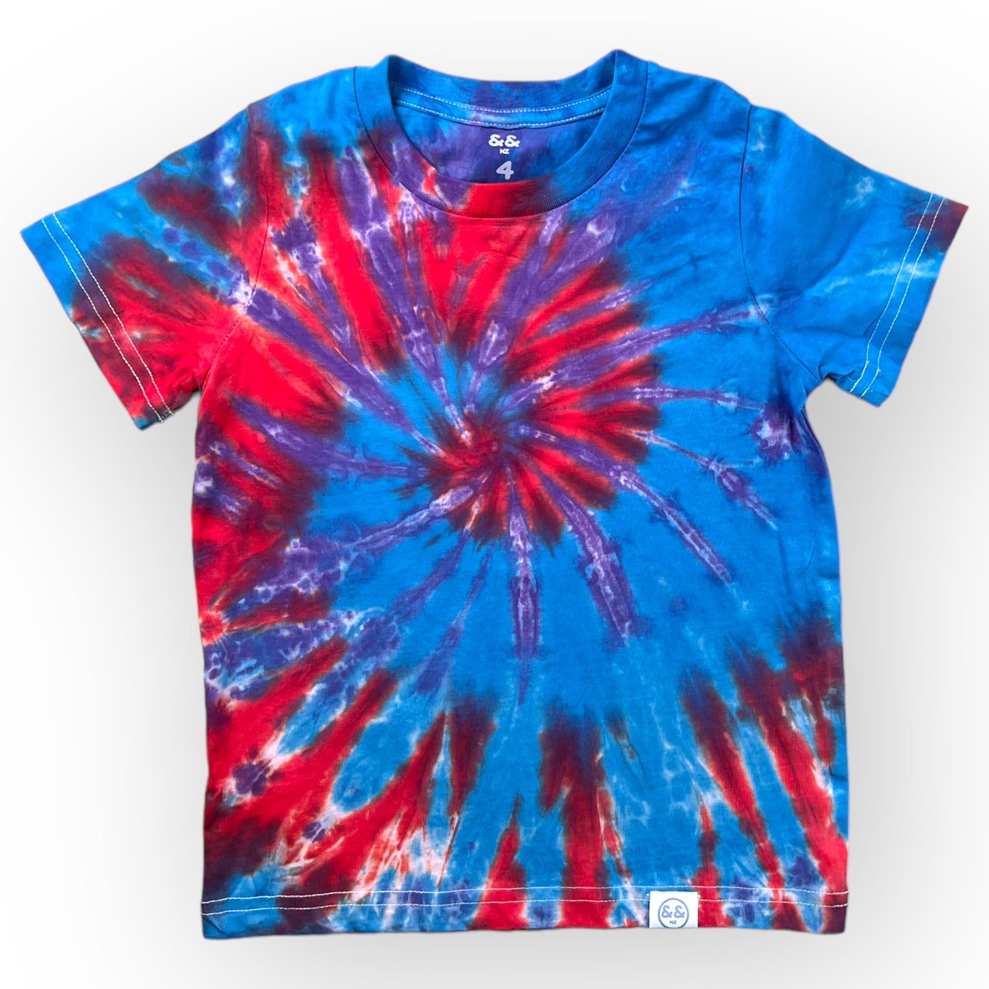 Load image into Gallery viewer, Blue &amp;amp; Red Tie Dye Tee Age 4
