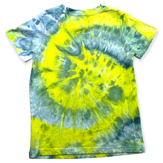 Load image into Gallery viewer, Greens Swirl Tie Dye Tee Age 6
